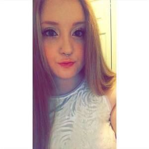 Meet your Posher, Caitlin